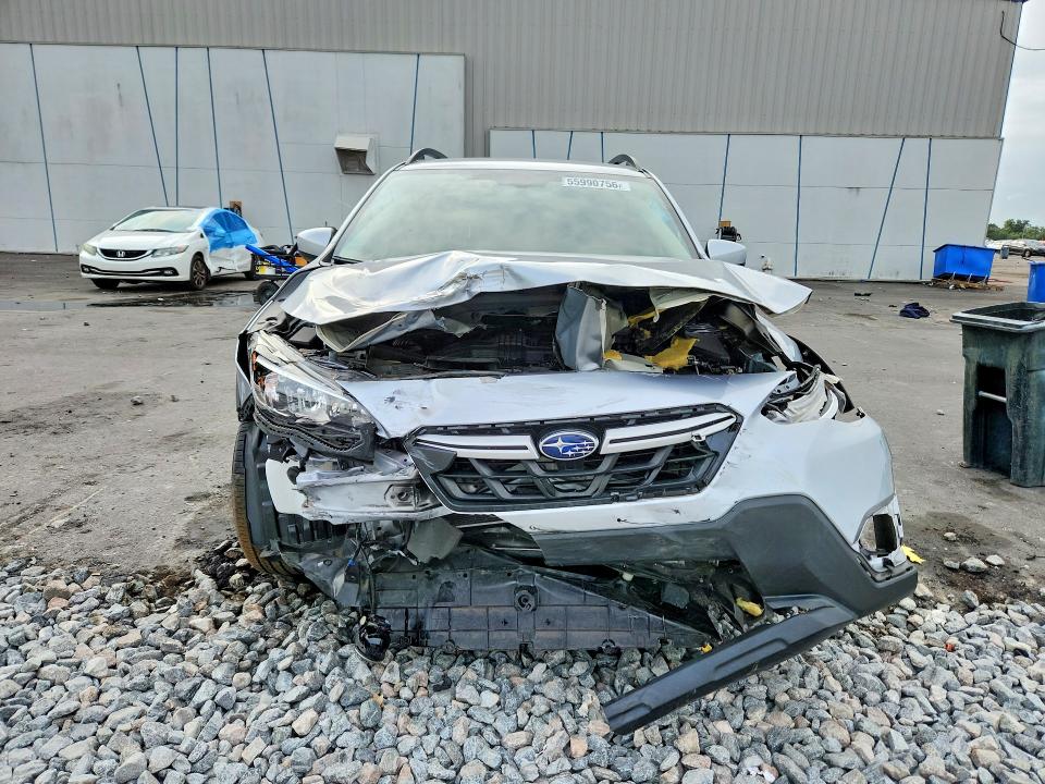 2023 Subaru Xv VIN JF2GTAPC1P8213421 COPART salvage auction — FRONT END, FL - CERT OF TITLE SLVG REBUILDABLE, sold $3,150 on 2026-07-27 (photo 5)