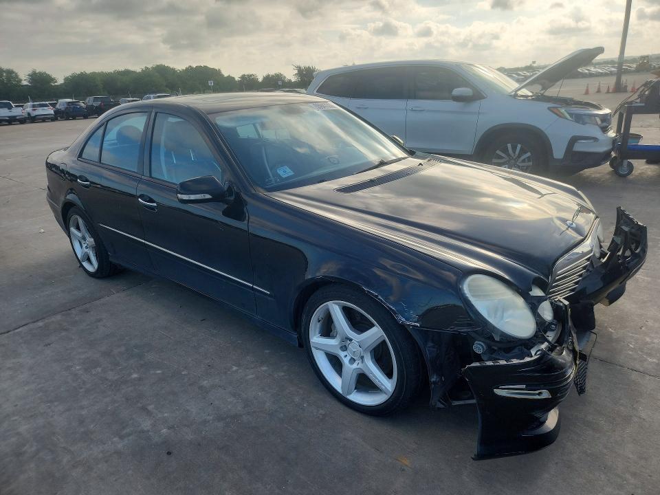 2009 Mercedes-benz E-class VIN WDBUF56X59B417888 COPART salvage auction — FRONT END, TX - SALVAGE VEHICLE TITLE (P), sold $450 on 2026-07-09 (photo 4)