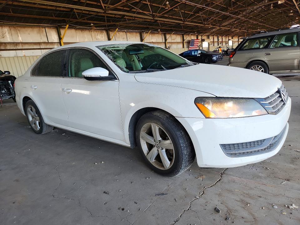 2012 Volkswagen Passat VIN 1VWBN7A32CC042827 COPART salvage auction — NORMAL WEAR, AZ - CERTIFICATE OF TITLE, sold $825 on 2026-07-29 (photo 4)