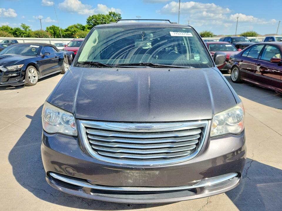 2016 Chrysler Voyager VIN 2C4RC1BG1GR142078 COPART salvage auction — HAIL, Tx - Certificate Of Title (P), sold $675 on 2026-07-09 (photo 5)