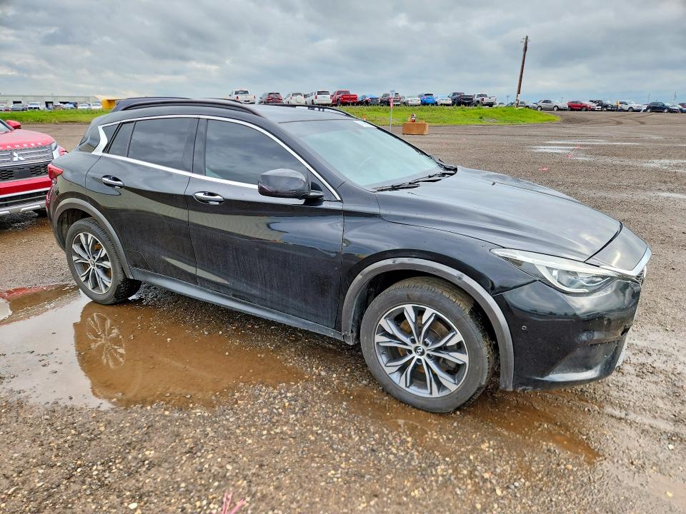 2017 Infiniti Qx30 VIN SJKCH5CR8HA023199 COPART salvage auction — FRONT END, Ab - Bos - Salvage, sold $3,500 on 2026-07-07 (photo 4)