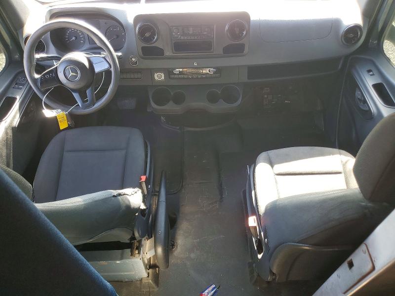 2019 Mercedes-benz Sprinter VIN WD4PF1CD8KP109176 COPART salvage auction — SIDE, Tx - Certificate Of Title (P), sold $3,900 on 2026-07-29 (photo 8)