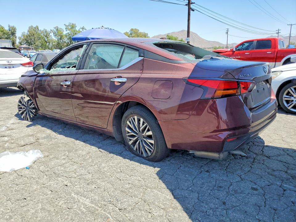 2025 Nissan Altima VIN 1N4BL4DV3SN324410 COPART salvage auction — FRONT END, Fl - Dis/Dlr/Exp Only Salvage Title, sold $2,950 on 2026-07-02 (photo 2)