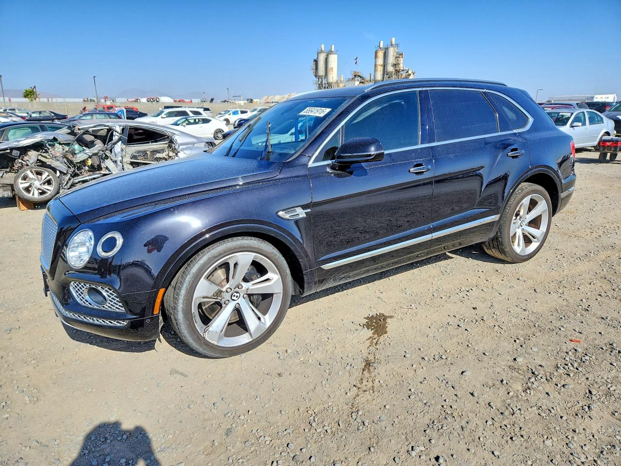 2018 Bentley Bentayga VIN SJAAC2ZV5JC017982 — COPART salvage auction photo