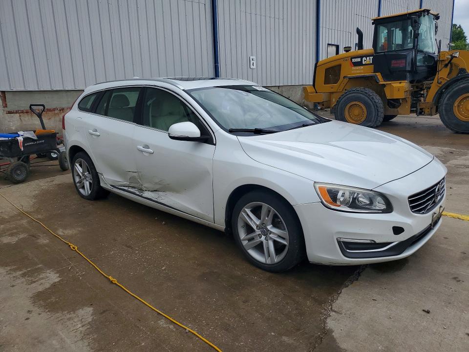 2015 Volvo VIN YV126MEB3F1208122 COPART salvage auction — SIDE, Ky - Cert Of Title-Salvage, sold $225 on 2026-07-22 (photo 4)