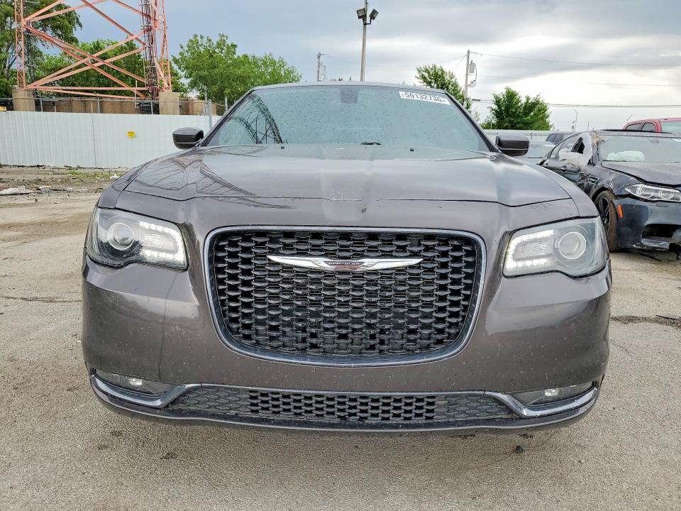 2015 Chrysler 300 VIN 2C3CCAGG8FH757038 COPART salvage auction — REAR END, In - Certificate Of Title, sold $700 on 2026-08-24 (photo 5)