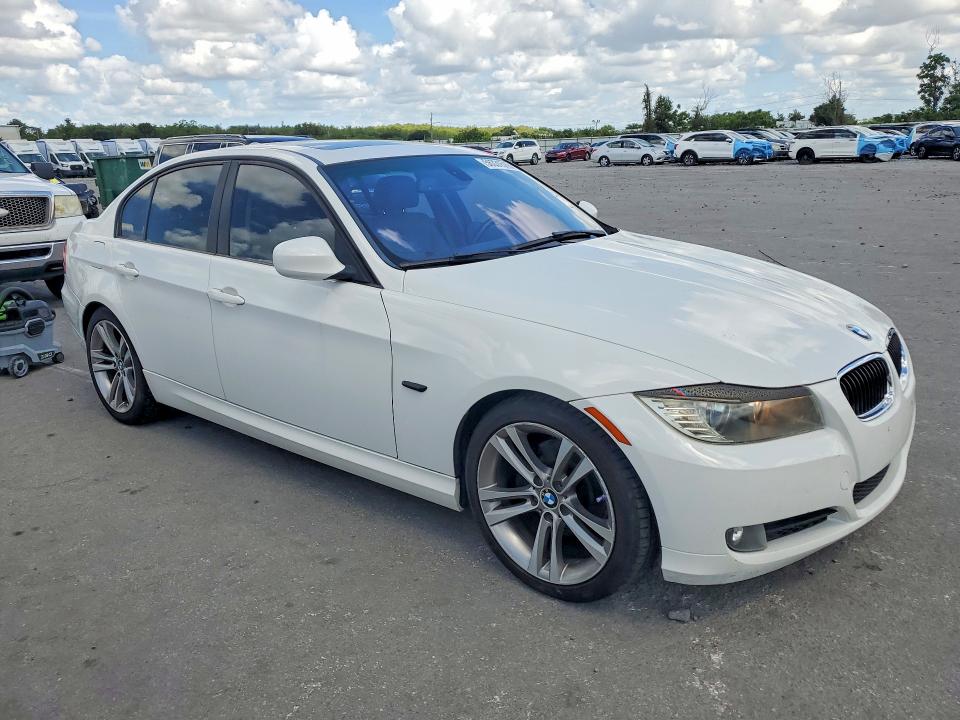2011 BMW 3 series VIN WBAPH7C54BE674517 COPART salvage auction — MINOR DENT/SCRATCHES, Fl - Certificate Of Title (P), sold $375 on 2026-07-16 (photo 4)