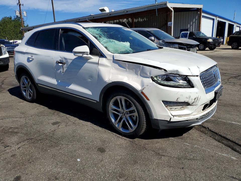 2019 Lincoln VIN 5LMTJ3DH7KUL37670 COPART salvage auction — FRONT END, Co - Public - Salvage Title, sold $1,750 on 2026-07-30 (photo 4)