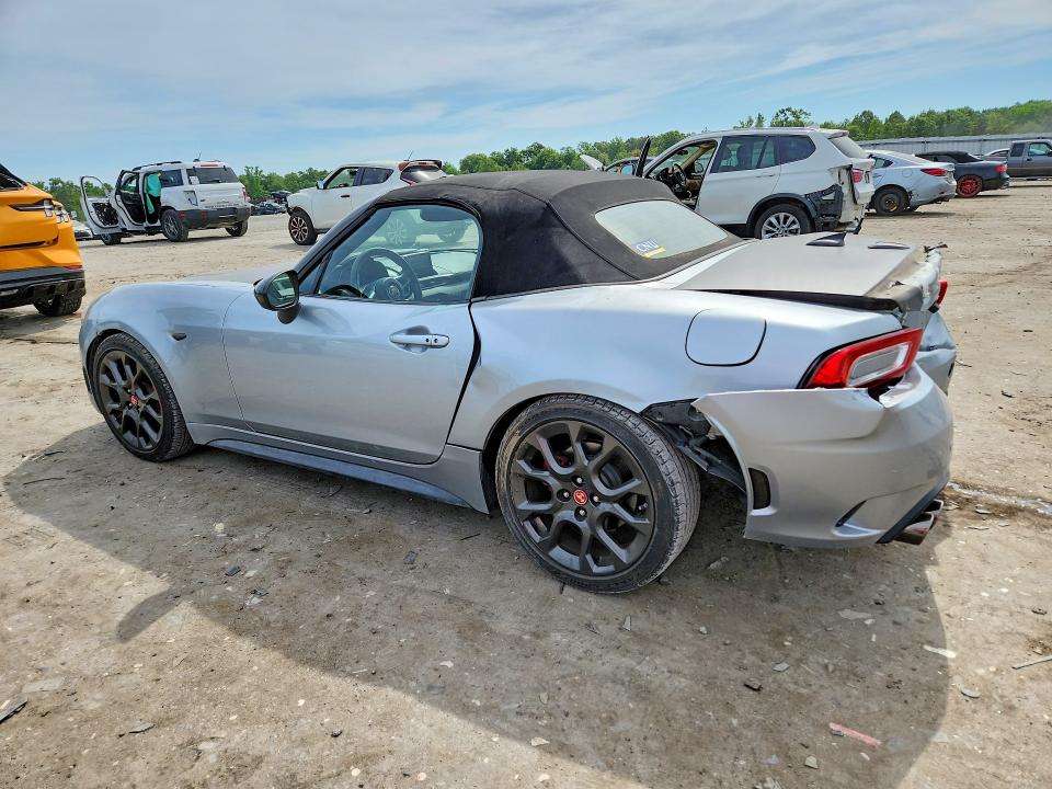 2019 Fiat 124 spider VIN JC1NFAEK6K0141353 COPART salvage auction — REAR END, Va - Cert Of Title - Salvage, sold $2,300 on 2026-07-22 (photo 2)