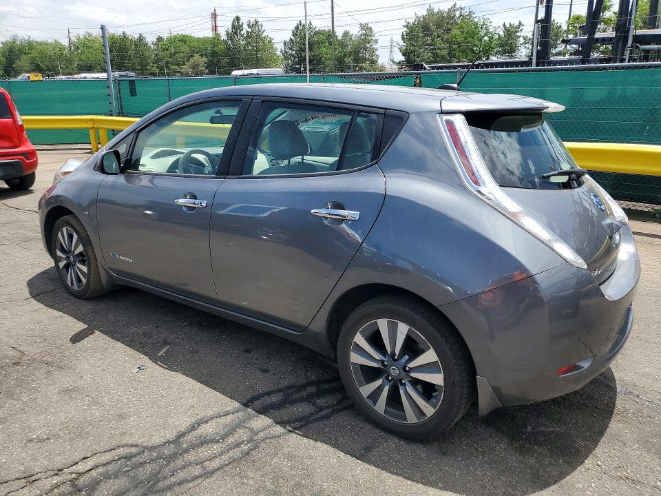 2017 Nissan VIN 1N4BZ0CP8HC301820 COPART salvage auction — SIDE, Co - Public - Salvage Title, sold $1,300 on 2026-07-02 (photo 2)