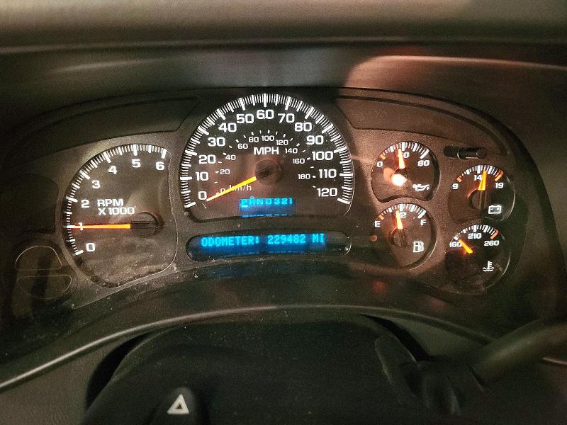 2005 Chevrolet Silverado VIN 2GCEK13T151388928 COPART salvage auction — FRONT END, MN - CERT OF TITLE-PRIOR SALVAGE, sold $1,150 on 2026-07-06 (photo 9)