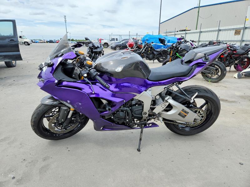 2024 Kawasaki Zx VIN JKBZXJJ15RA009404 COPART salvage auction — MINOR DENT/SCRATCHES, Fl - Certificate Of Destruction, sold $4,150 on 2026-07-16 (photo 3)