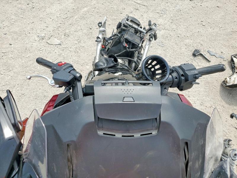 2021 Honda Gl1800c VIN JH2SC7956MK300831 COPART salvage auction — FRAME DAMAGE, Ky - Cert Of Title-Salvage, sold $3,600 on 2026-07-30 (photo 5)