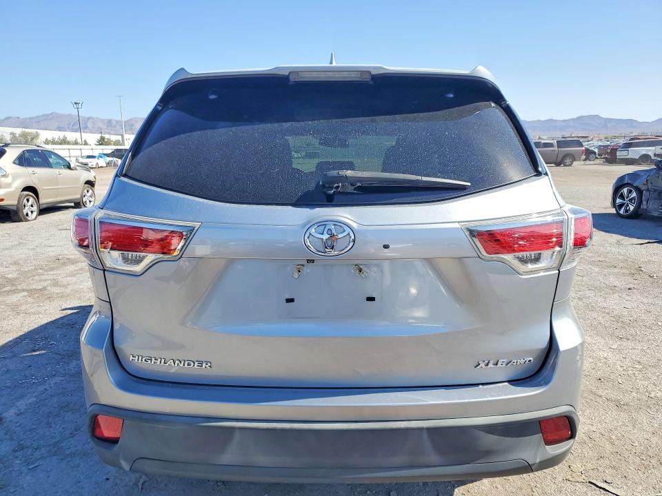 2015 Toyota Highlander VIN 5TDJKRFH3FS093943 COPART salvage auction — FRONT END, Nv - Salvage Title, sold $150 on 2026-07-21 (photo 6)