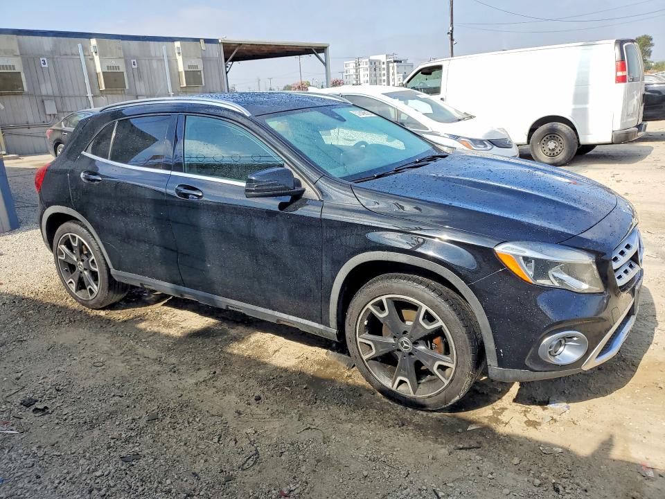 2020 Mercedes-benz VIN WDCTG4EB9LJ651761 COPART salvage auction — UNDERCARRIAGE, Salvage Title, sold $2,950 on 2026-08-10 (photo 4)