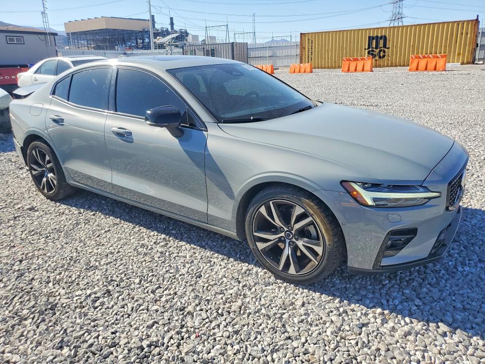 2025 Volvo S60 VIN 7JRL12FC5SG366992 COPART salvage auction — REAR END, Nv - Salvage Title, sold $10,900 on 2026-08-12 (photo 4)