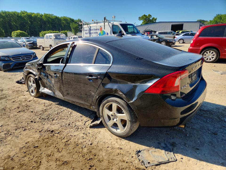 2013 Volvo S60 VIN YV1612FHXD2200730 COPART salvage auction — FRONT END, Va - Cert Of Title - Salvage, sold $200 on 2026-07-07 (photo 2)