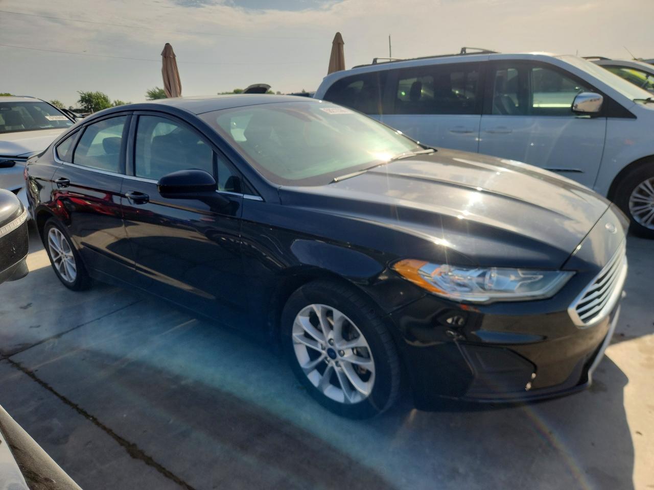 2020 Ford Fusion VIN 3FA6P0HD0LR191264 COPART salvage auction — Normal Wear, OK - CERT OF TITLE-REPOSSESSION, sold $1,050 on 2026-07-02 (photo 4)