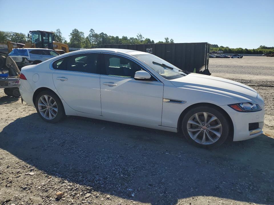 2019 Jaguar Xf VIN SAJBD4FX9KCY78845 COPART salvage auction — MINOR DENT/SCRATCHES, Ga - Certificate Of Title, sold $2,450 on 2026-07-20 (photo 4)