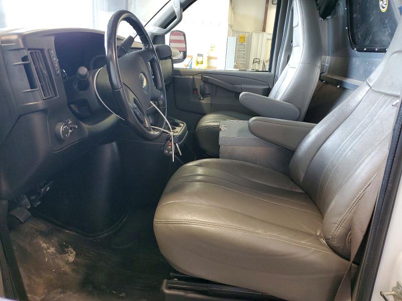 2023 Chevrolet Express 2500 VIN 1GCWGAFP9P1232732 COPART salvage auction — NORMAL WEAR, IL - CERTIFICATE OF TITLE, sold $4,600 on 2026-07-09 (photo 7)