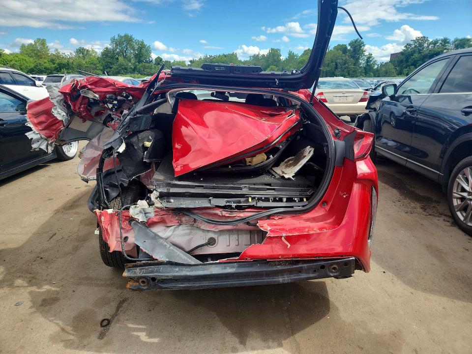 2022 Toyota Prius prime VIN JTDKAMFP2N3213958 COPART salvage auction — ALL OVER, CT - CERT OF TITLE-SALVAGE, sold $825 on 2026-07-24 (photo 6)