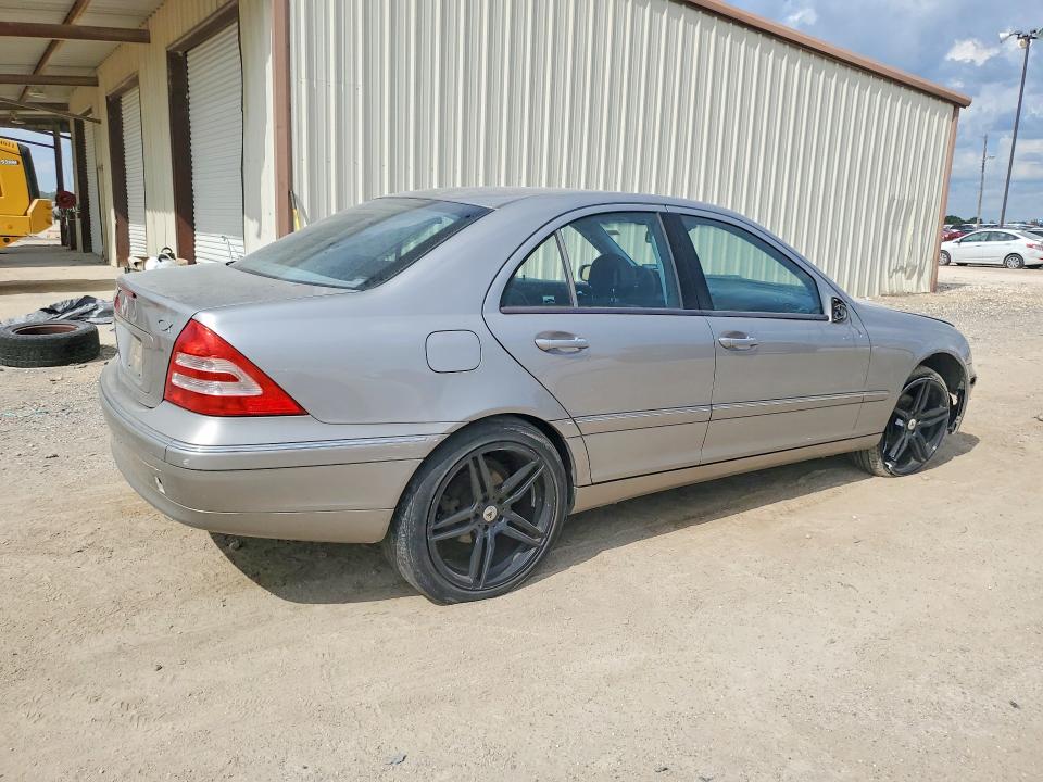 2004 Mercedes-benz C-klasse VIN WDBRF61J54A621460 COPART salvage auction — FRONT END, Tx - Salvage Vehicle Title, sold $300 on 2026-07-22 (photo 3)