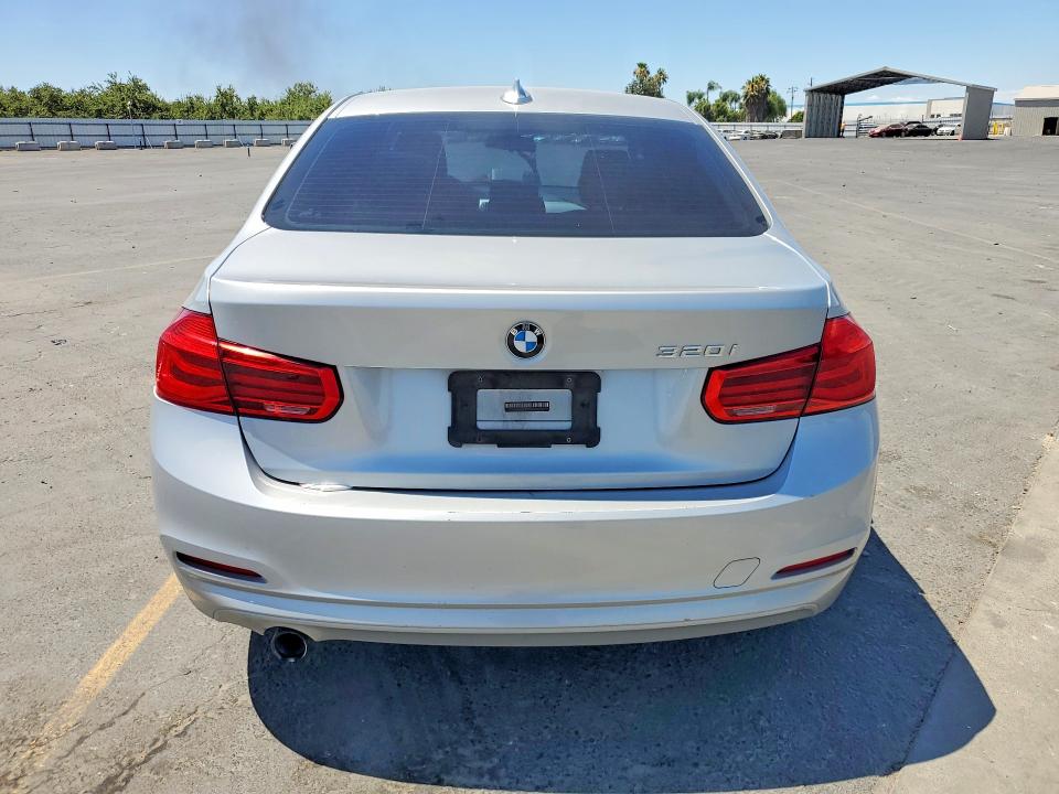 2017 BMW 3er VIN WBA8E1G56HNU14875 COPART salvage auction — SIDE, Ca - Salvage Certificate, sold $2,250 on 2026-07-20 (photo 6)