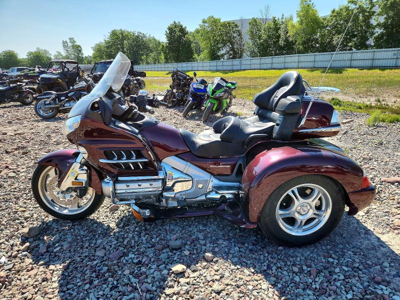 2008 Honda Gl1800 VIN 1HFSC47F88A709417 COPART salvage auction — REAR END, Ny - Mv-907A Salvage Certificate, sold $4,450 on 2026-07-02 (photo 3)