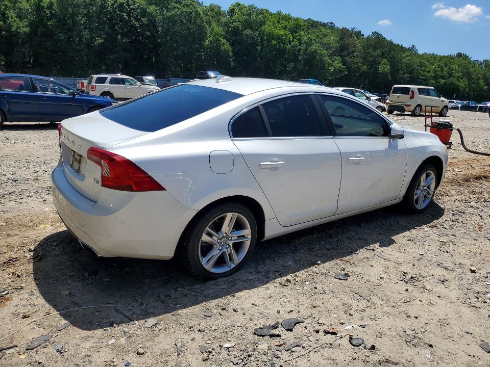2014 Volvo VIN YV1612FS0E2293707 COPART salvage auction — FRONT END, GA - CERT OF TITLE-SALVAGE, sold $575 on 2026-07-24 (photo 3)
