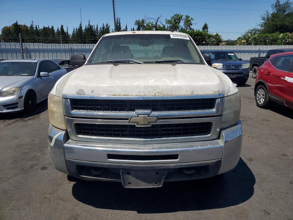 2007 Chevrolet Silverado 2500 VIN 1GCHC23K47F525203 COPART salvage auction — FRONT END, CA - DIS/DLR/EXP APP FOR DUP CLEAN, sold $650 on 2026-07-02 (photo 5)