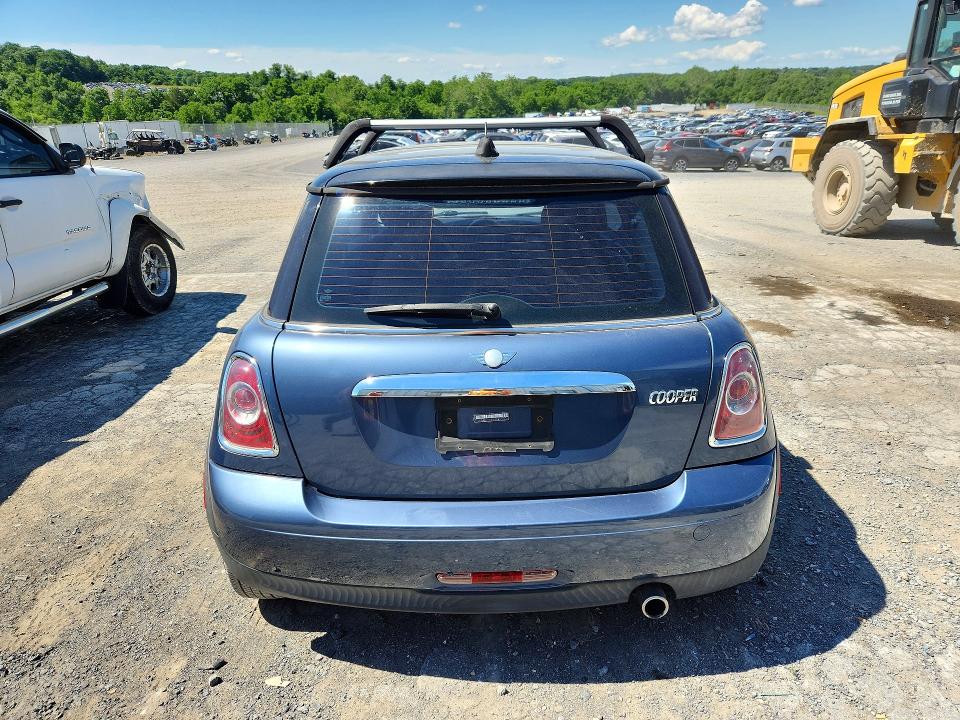 2011 Mini Cooper VIN WMWSU3C59BT096957 COPART salvage auction — SIDE, PA - CERTIFICATE OF SALVAGE, sold $800 on 2026-07-24 (photo 6)