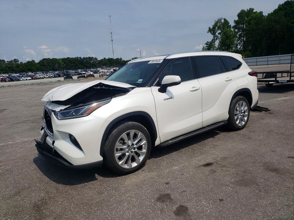 2021 Toyota Highlander VIN 5TDYARAH0MS005467 COPART salvage auction — FRONT END, Nc - Salvage Certificate Of Title, sold $3,100 on 2026-07-28 (photo 1)