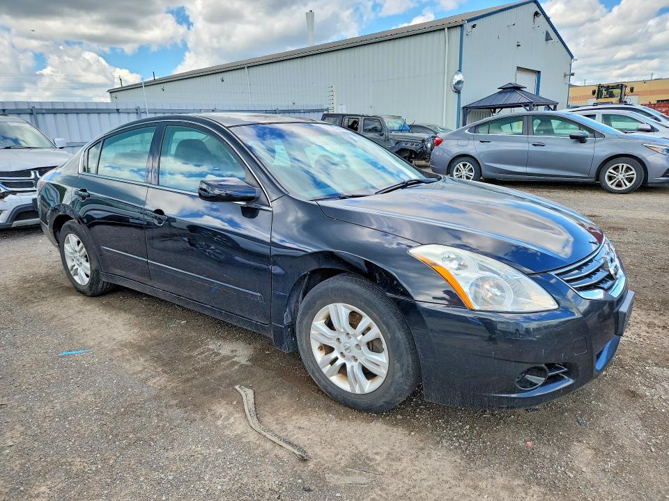 2010 Nissan Altima VIN 1N4AL2AP6AC155998 COPART salvage auction — SIDE, On - Permit No Brand - Unfit, sold $325 on 2026-07-02 (photo 4)