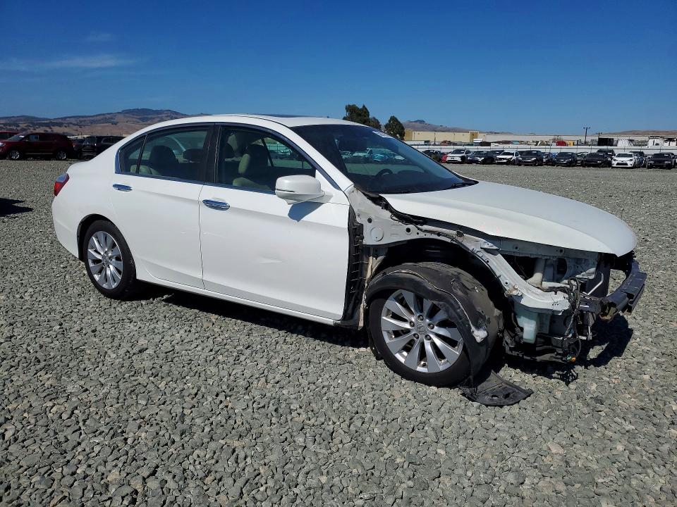 2013 Honda Accord VIN 1HGCR2F82DA068152 COPART salvage auction — FRONT END, Ca - Salvage Certificate, sold $3,700 on 2026-07-02 (photo 4)