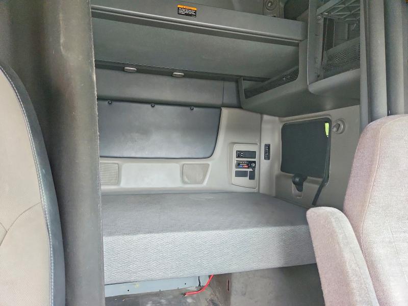 2021 International Lt VIN 3HSDZAPR9MN145673 COPART salvage auction — FRONT END, TN - CERTIFICATE OF TITLE, sold $11,800 on 2026-07-23 (photo 6)