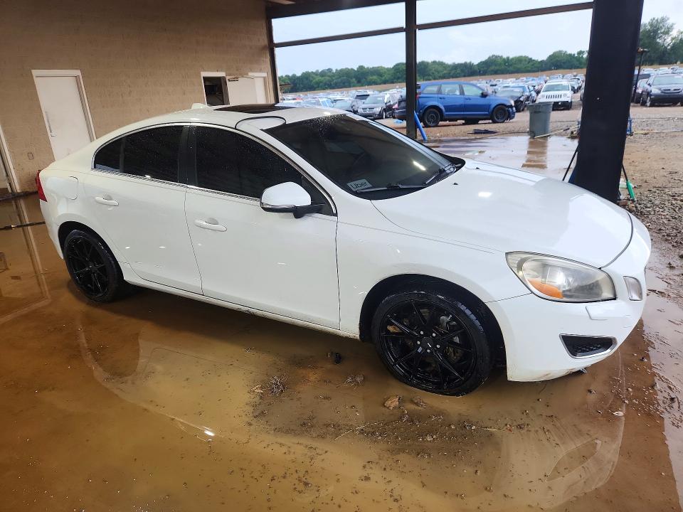 2011 Volvo S60 VIN YV1902FH6B2017273 COPART salvage auction — ALL OVER, Al - Cert Of Title-Salvage Title, sold $125 on 2026-07-15 (photo 4)