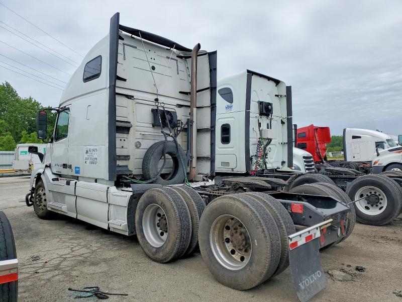 2015 Volvo VIN 4V4NC9TG9FN916024 COPART salvage auction — FRONT END, Il - Salvage Certificate, sold $3,250 on 2026-07-09 (photo 3)