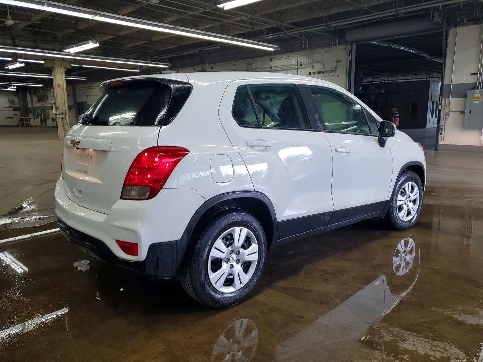 2018 Chevrolet Trax VIN KL7CJKSB2JB721069 COPART salvage auction — UNDERCARRIAGE, Il - Cert Of Title-Corrected, sold $1,600 on 2026-07-09 (photo 3)