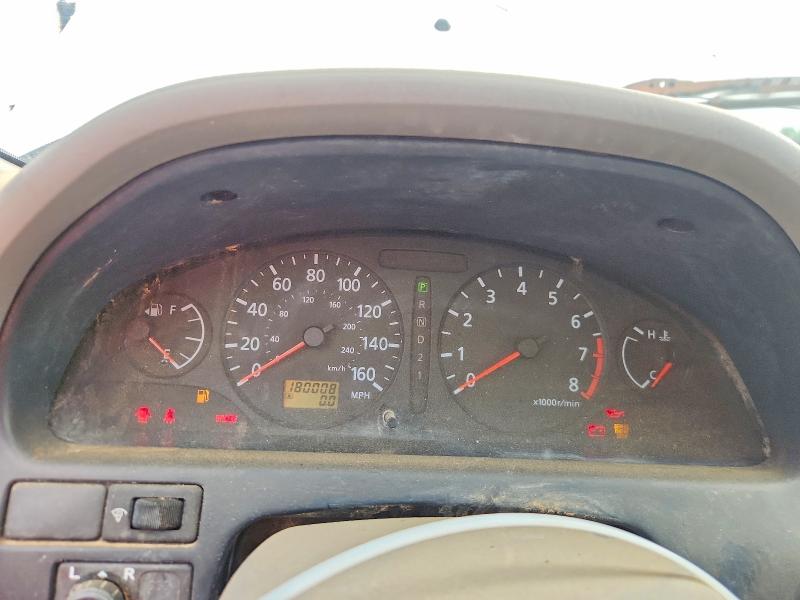 2001 Nissan Maxima VIN JN1CA31D61T818770 COPART salvage auction — SIDE, Fl - Cert Of Title Slvg Rebuildable, sold $300 on 2026-07-17 (photo 9)