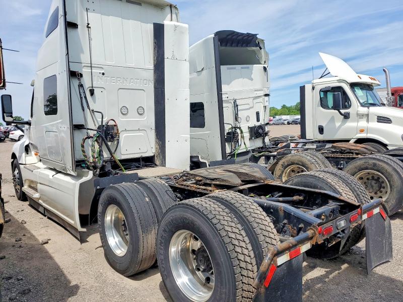 2022 International Lt VIN 3HSDZAPR8NN816283 COPART salvage auction — ROLLOVER, AZ - CERT OF TITLE - SALVAGE, sold $10,675 on 2026-07-23 (photo 3)