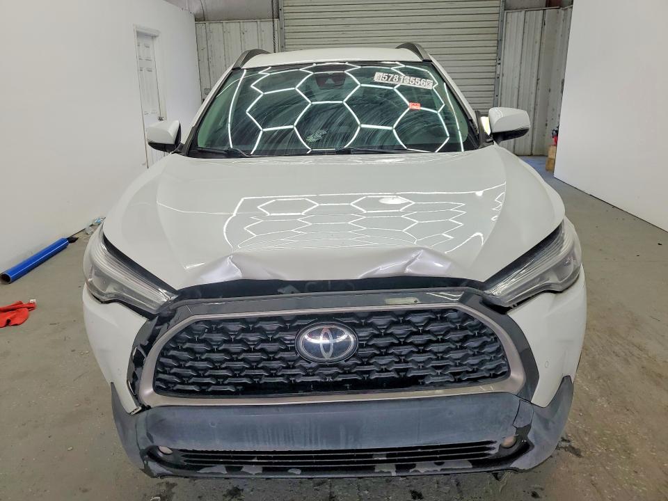 2022 Toyota Corolla cross VIN 7MUEAABG0NV042889 COPART salvage auction — FRONT END, SC - CERTIFICATE OF TITLE, sold $7,200 on 2026-07-14 (photo 5)
