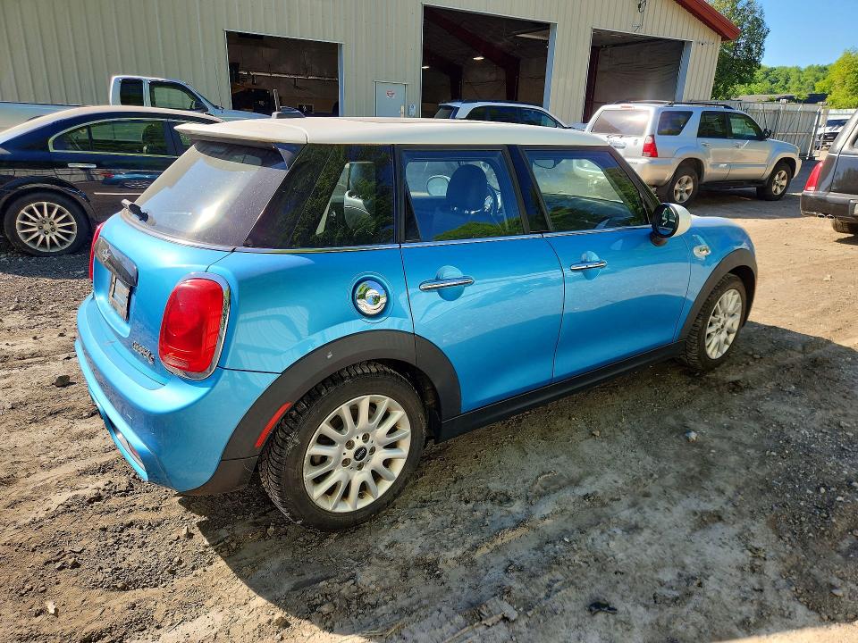 2015 Mini Cooper VIN WMWXU3C56F2B59159 COPART salvage auction — SIDE, Vt - Cert Of Title-Salvage Vehicle, sold $1,100 on 2026-08-10 (photo 3)