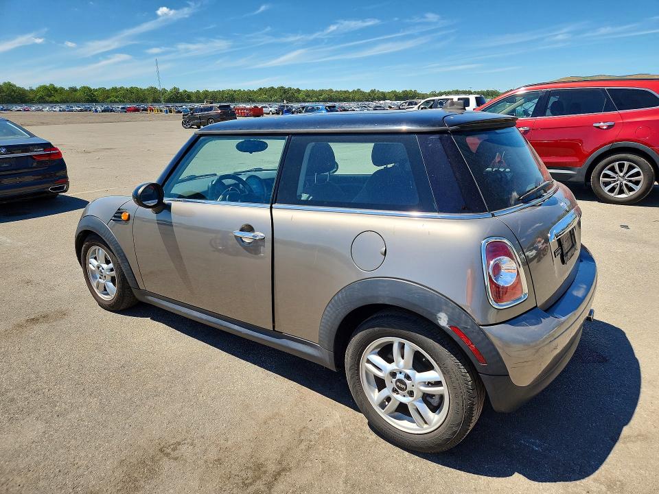 2012 Mini Cooper VIN WMWSU3C5XCT255048 COPART salvage auction — MINOR DENT/SCRATCHES, NY - CERTIFICATE OF TITLE, sold $775 on 2026-07-27 (photo 2)