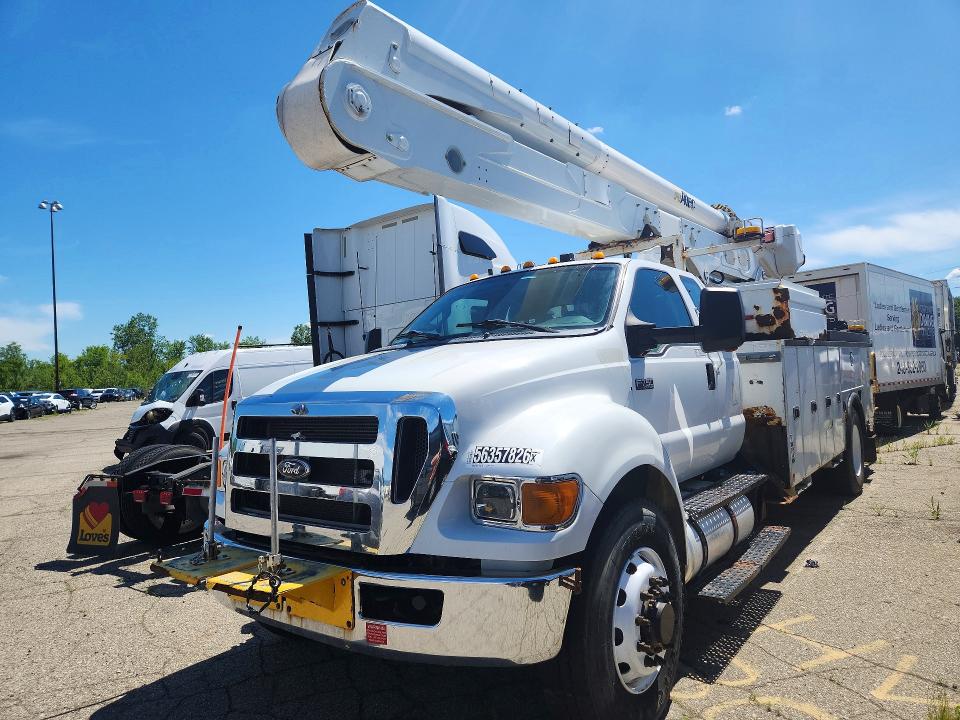 2015 Ford F-750 VIN 3FRXX7FKXFV638576 COPART salvage auction — MINOR DENT/SCRATCHES, MI - CERTIFICATE OF TITLE, sold $2,050 on 2026-07-09 (photo 1)