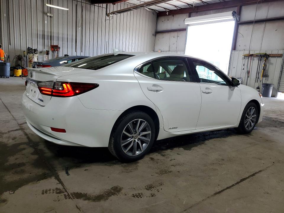 2016 Lexus ES VIN JTHBW1GG2G2108214 COPART salvage auction — FRONT END, Ny - Mv-907A Salvage Certificate, sold $9,300 on 2026-07-02 (photo 3)