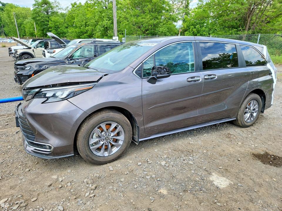 2024 Toyota Sienna VIN 5TDYSKFCXRS121462 COPART salvage auction — REAR END, Ny - Mv-907A Salvage Certificate, sold $6,900 on 2026-07-16 (photo 1)