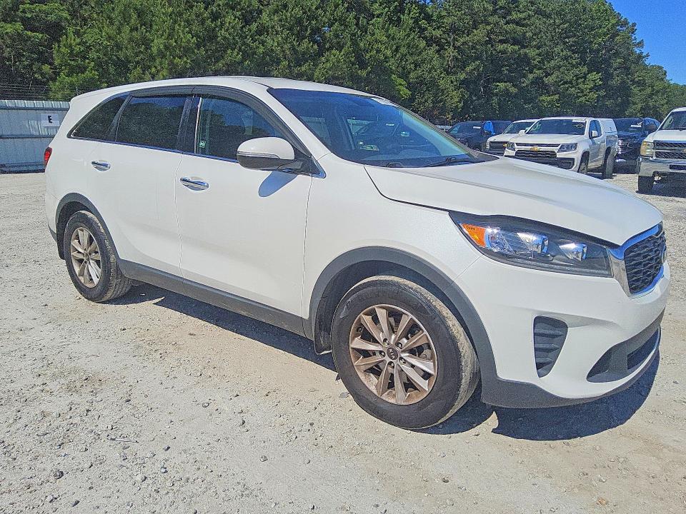 2020 Kia Sorento VIN 5XYPG4A37LG668693 COPART salvage auction — MINOR DENT/SCRATCHES, Ct - Clean Title, sold $5,200 on 2026-07-09 (photo 4)