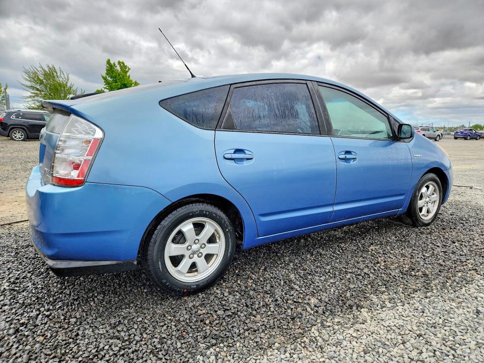 2007 Toyota Prius VIN JTDKB20U677620001 COPART salvage auction — REAR END, Or - Salvage Title Certificate, sold $950 on 2026-07-07 (photo 3)