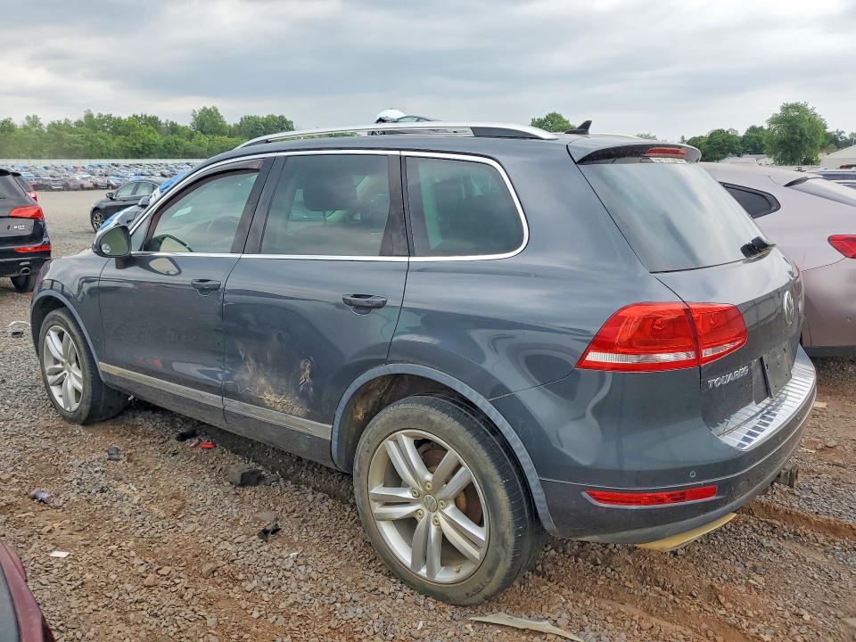 2012 Volkswagen Touareg VIN WVGEK9BP0CD006727 COPART salvage auction — MINOR DENT/SCRATCHES, NJ - CERTIFICATE OF TITLE, sold $1,050 on 2026-07-02 (photo 2)