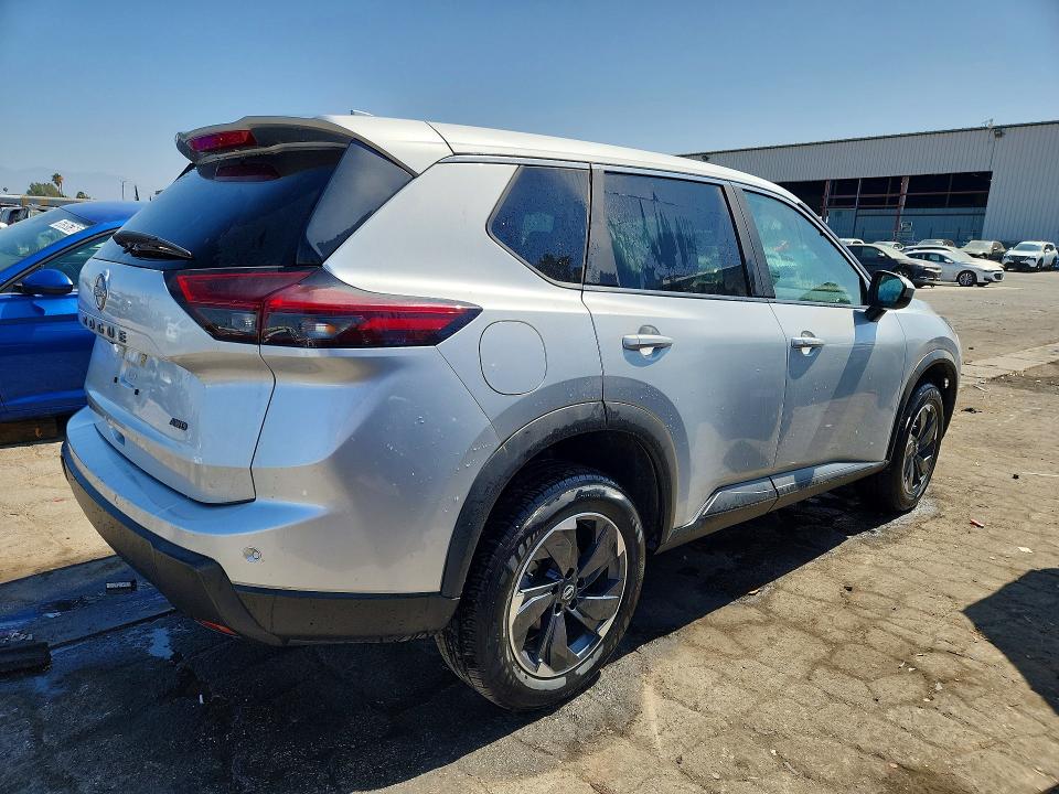 2025 Nissan Rogue VIN 5N1BT3BB3SC829951 COPART salvage auction — FRONT END, Ca - Salvage Certificate, sold $5,900 on 2026-08-03 (photo 3)